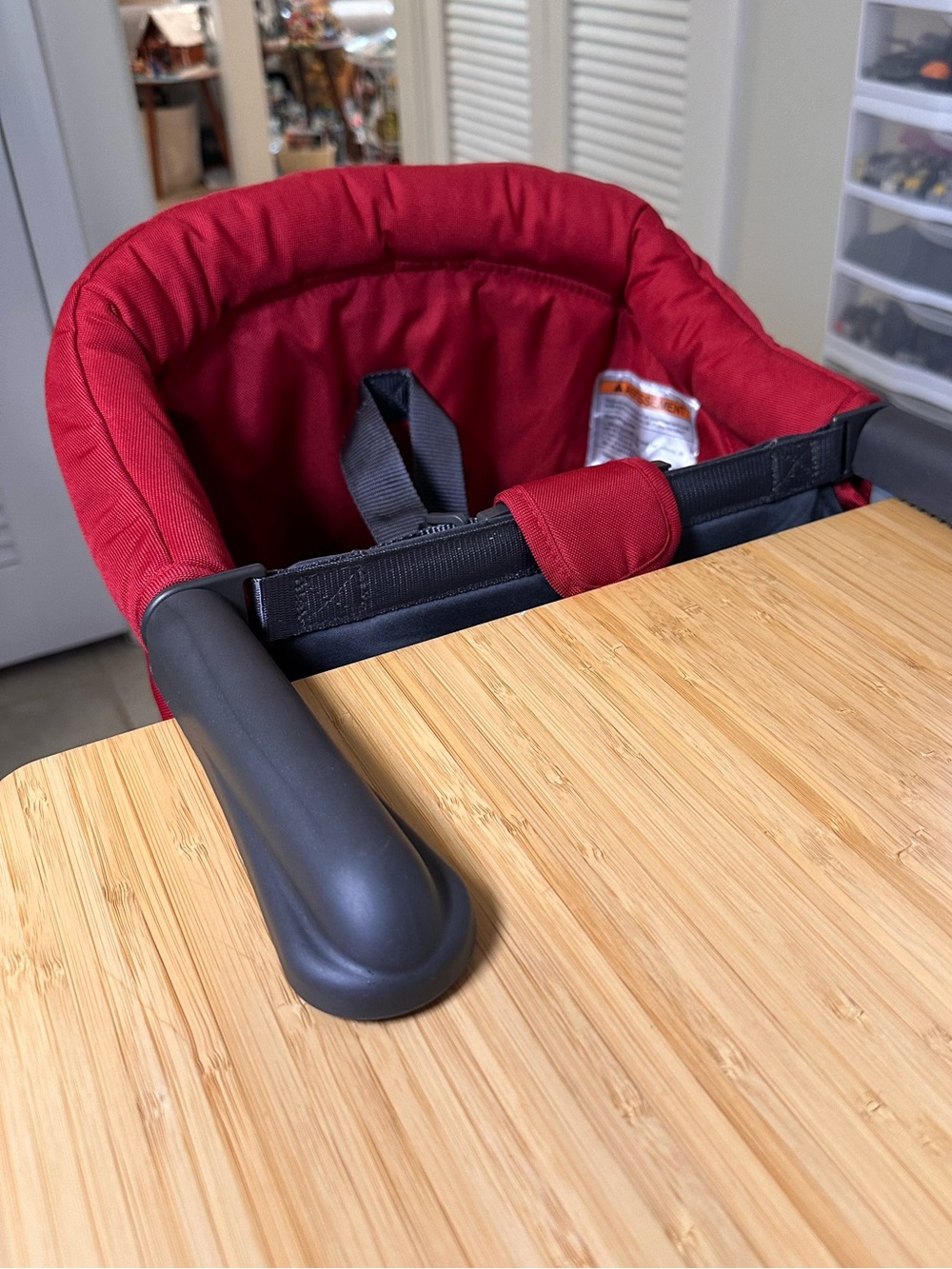 Inglesina Red Fast Table Chair - Picture 5 of 10